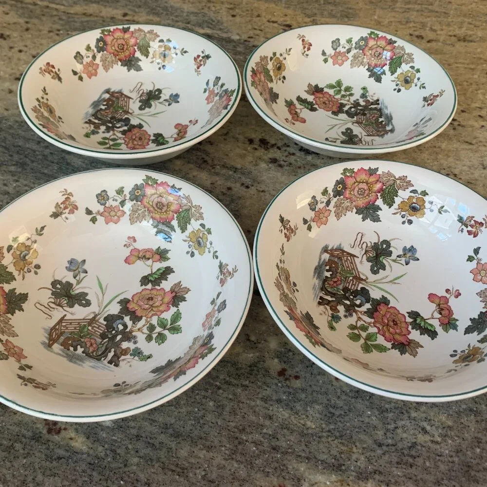 Set of 4 Wedgwood Eastern Flowers Coupe Cereal Bowls 6.25